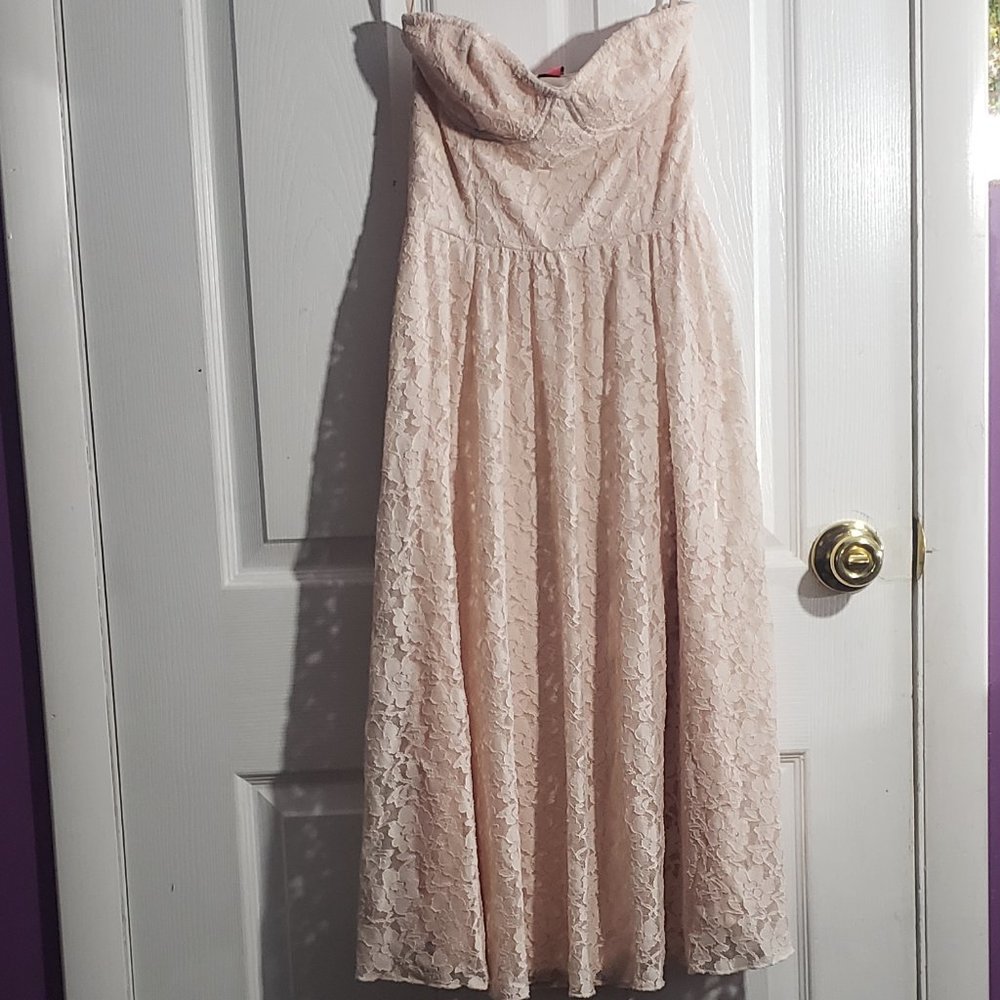 Motel pastel bloom strapless lace dress NWT